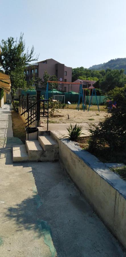 קרנבו Вили Бийчхаус מראה חיצוני תמונה